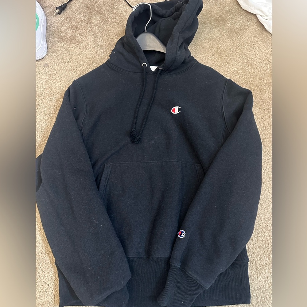 Black champion hoodie